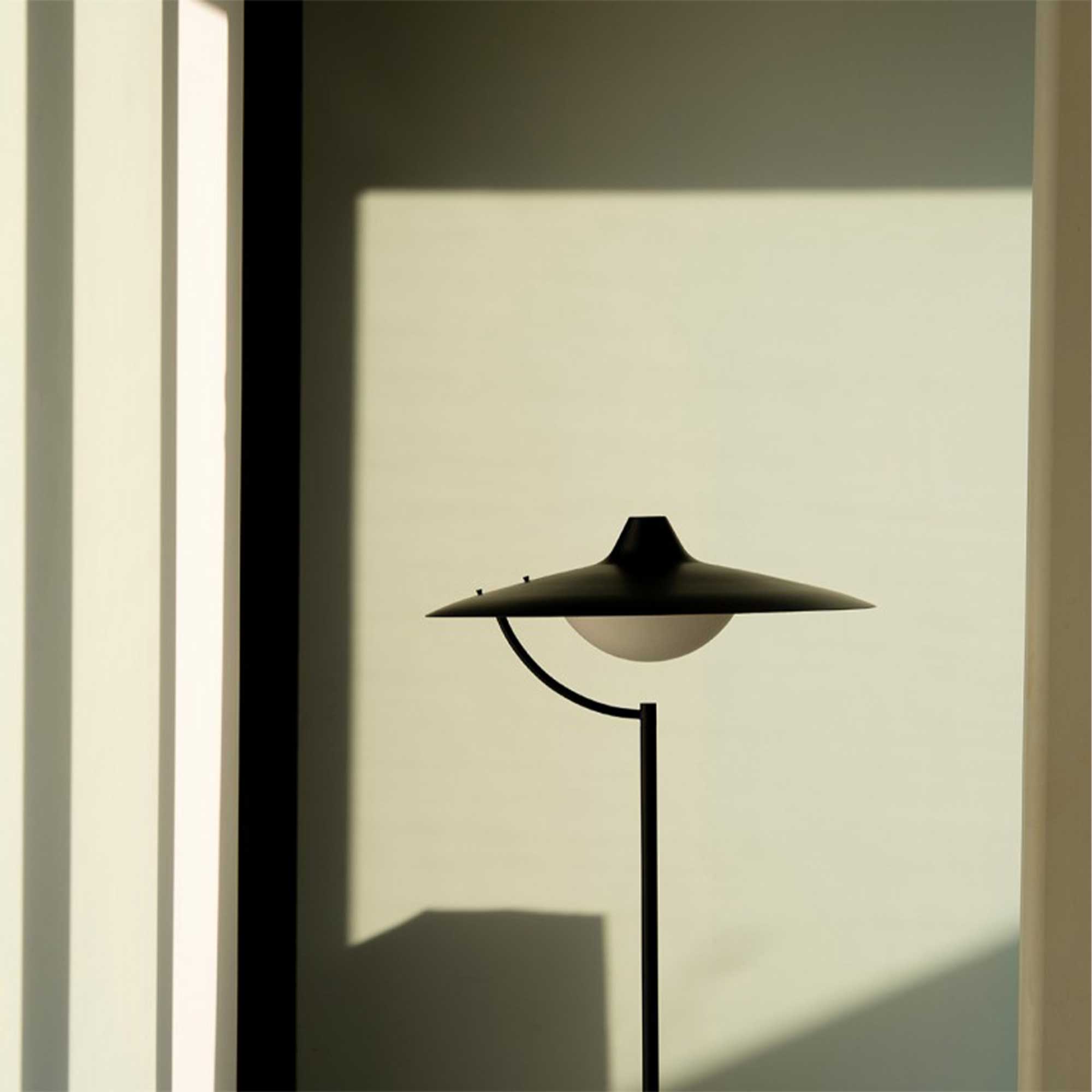 DCW éditions Biny LED stojací svítidlo