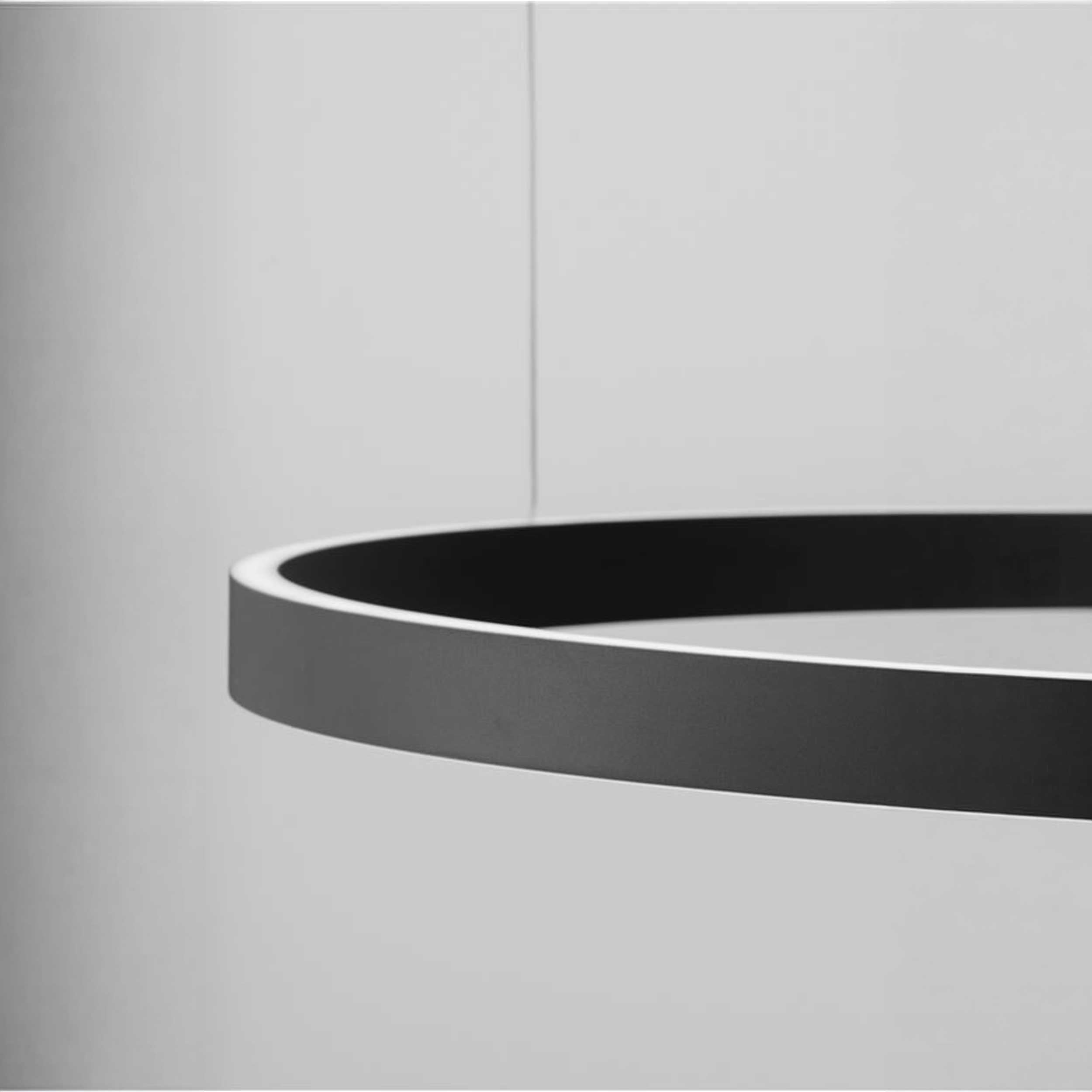 Нова Луце Еловен ЛЕД окружно висеће светло