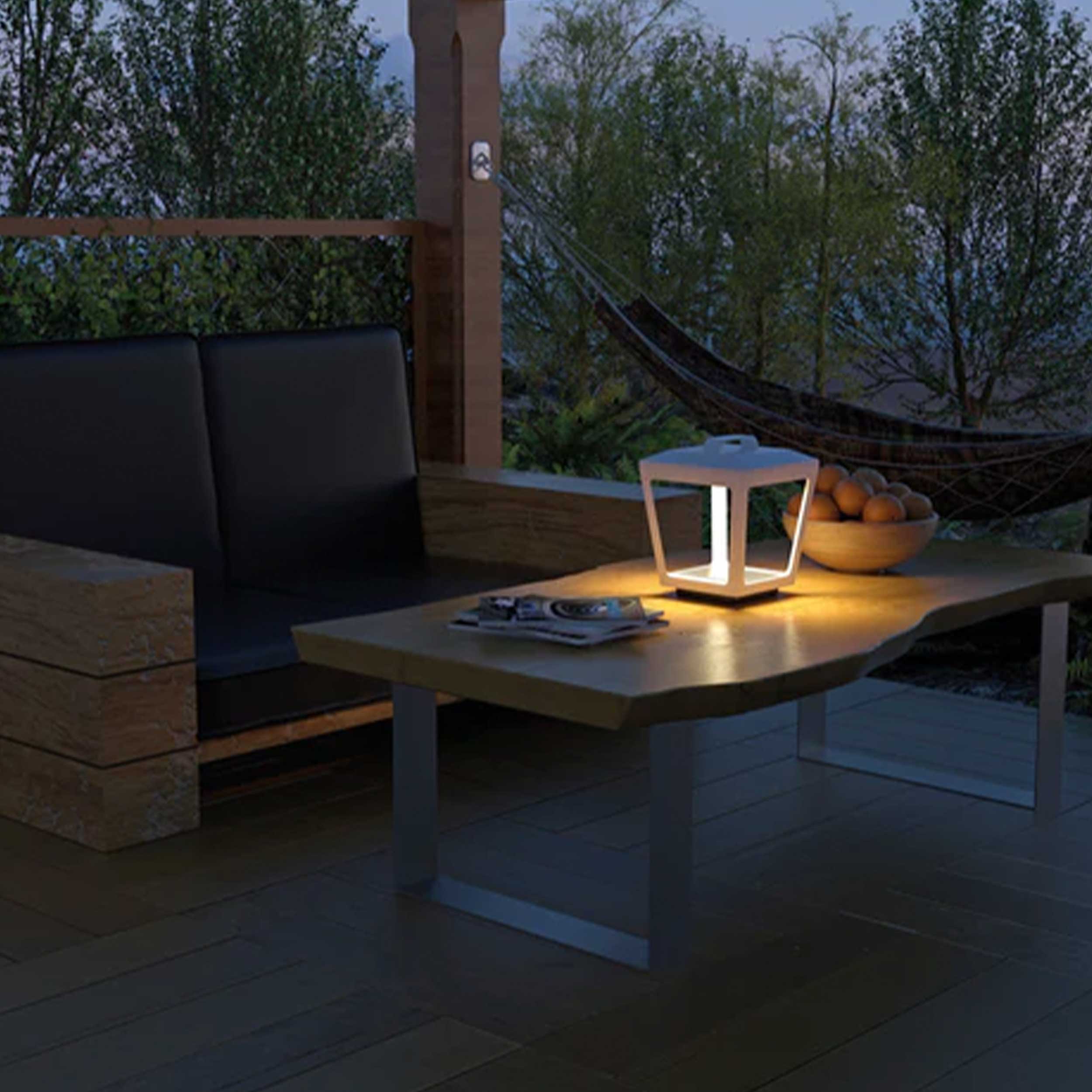 После Блед ЛЕД преносива лампа, бела