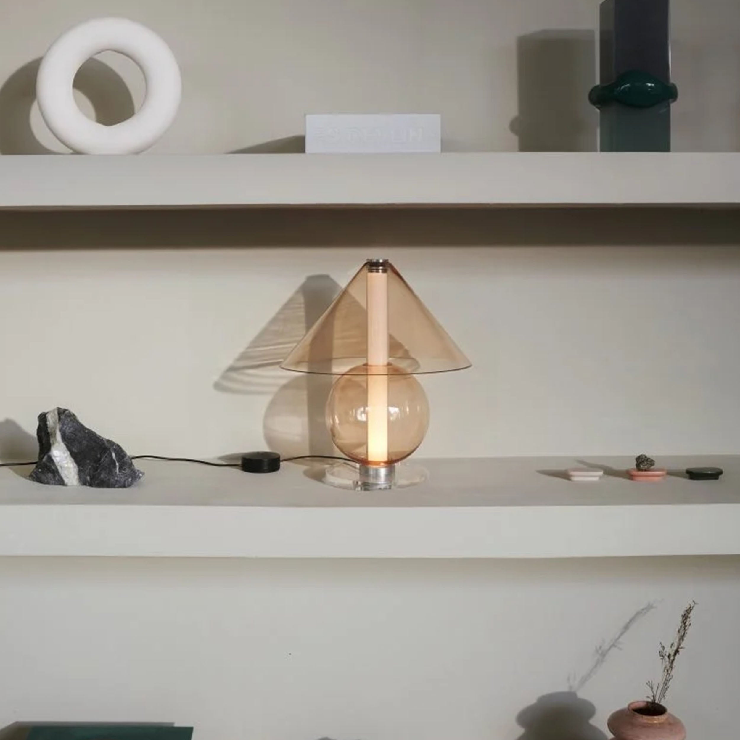 Marset Fragile LED stolní svítidlo
